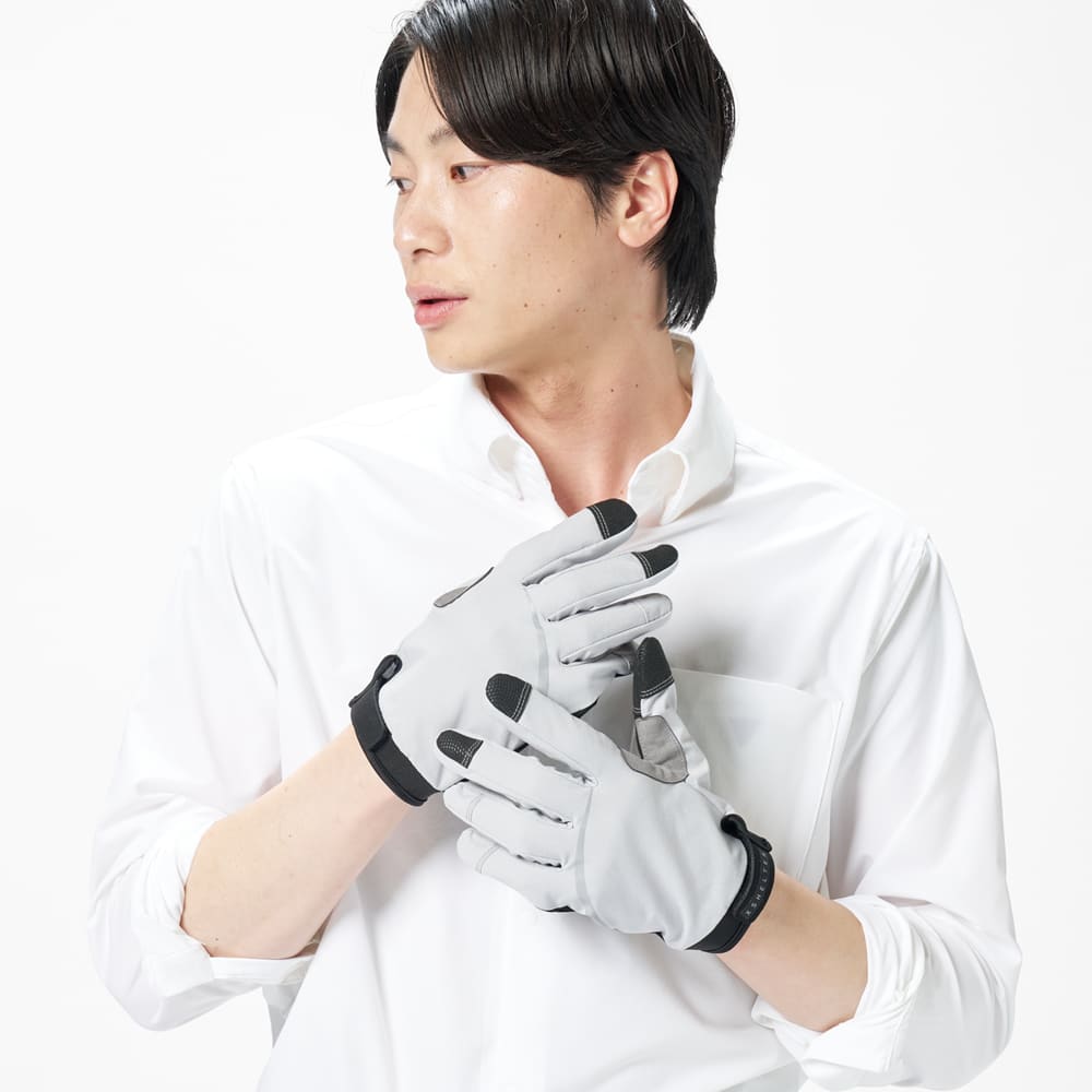 ブラック