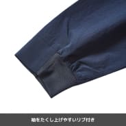 オフホワイト